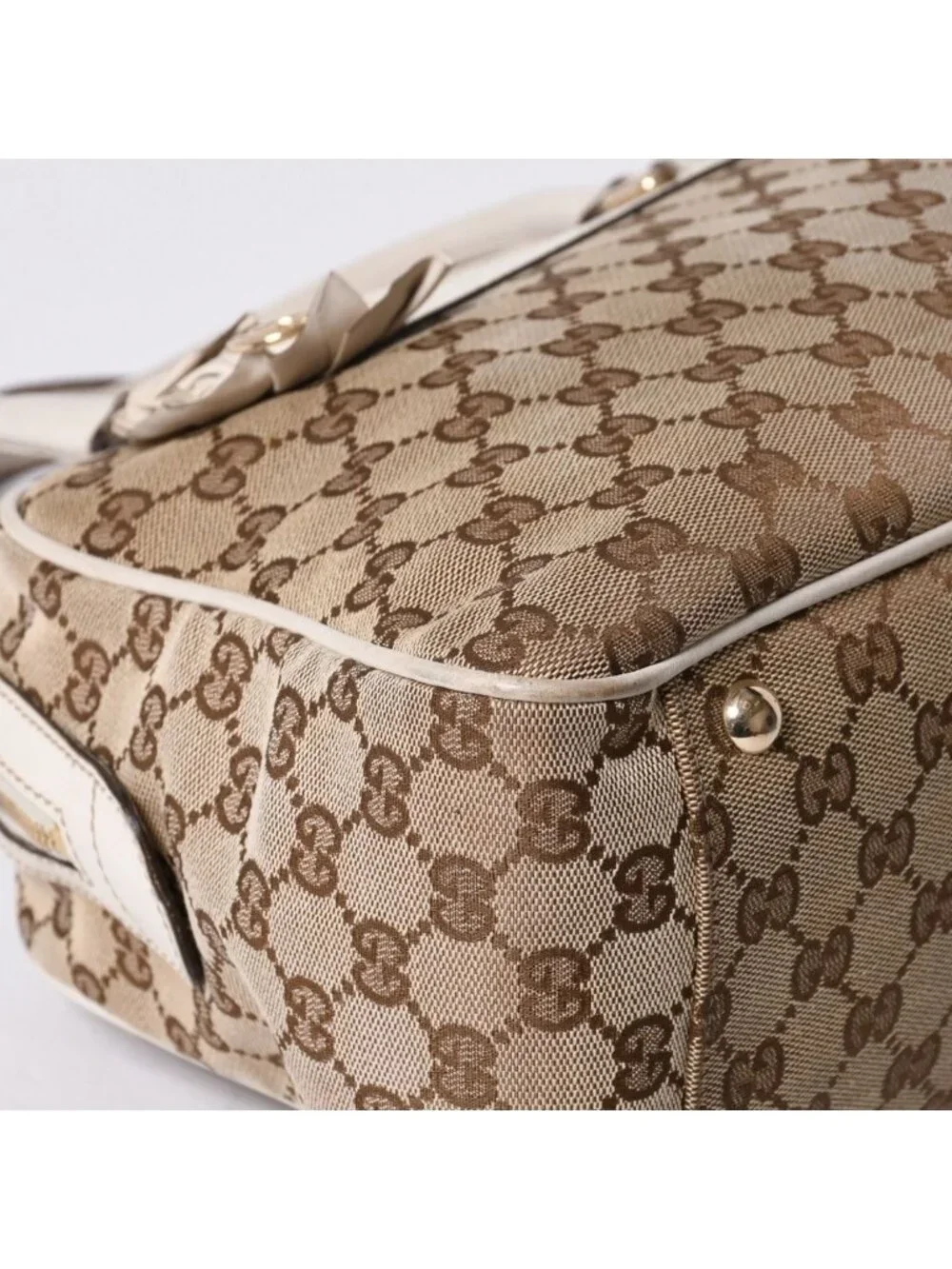 Gucci Guuci GG Canvas Shoulder Bag Beige White